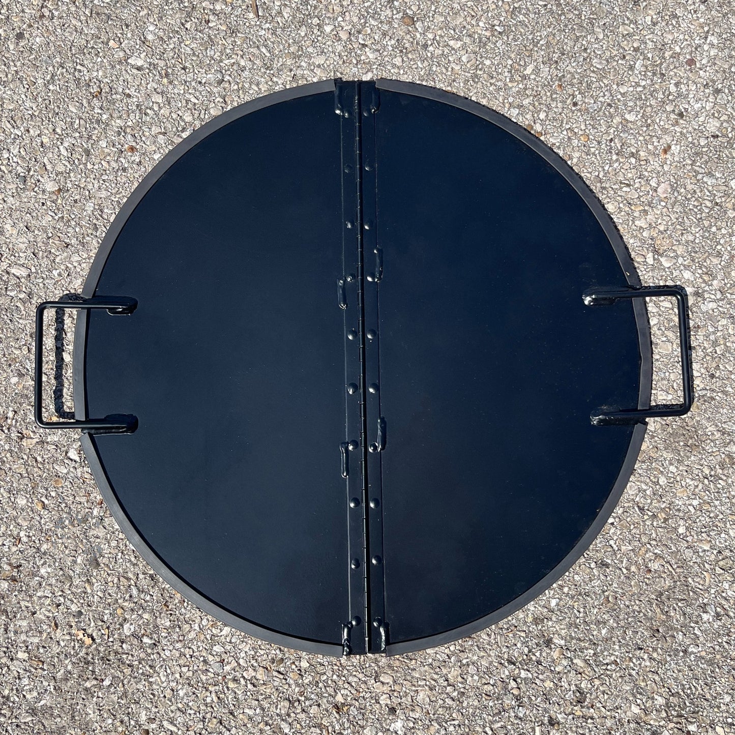 Steel foldable snuffer for fire pit