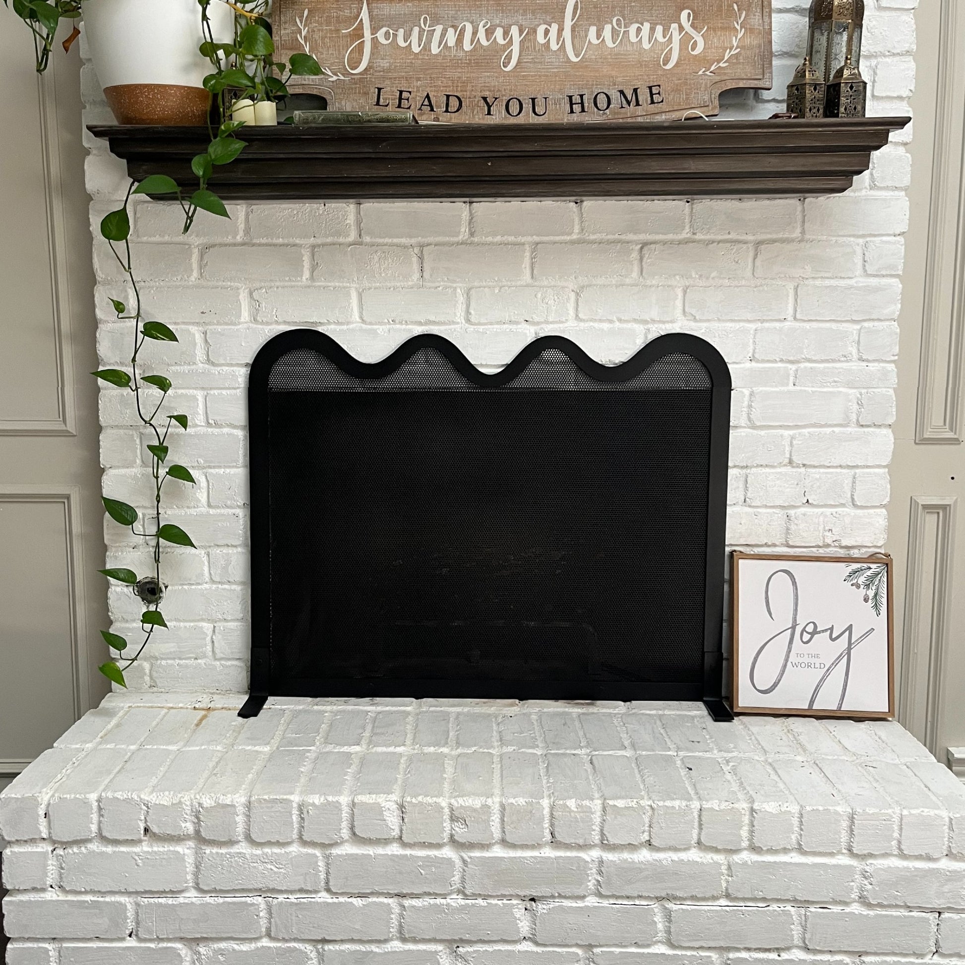 Wave design fireplace screen