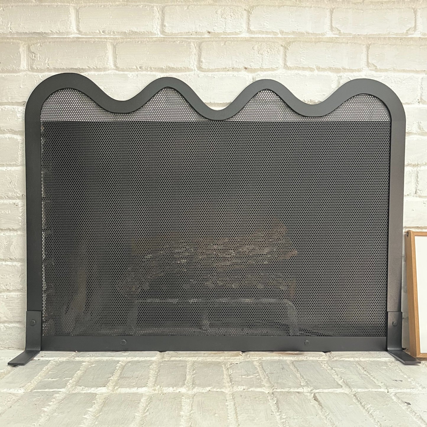 Hearth safety fire screen elegant wave design