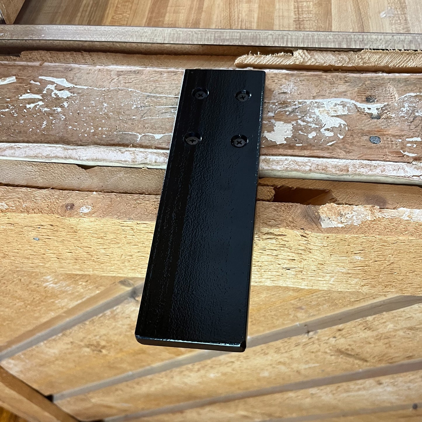floating side mounted support bracket