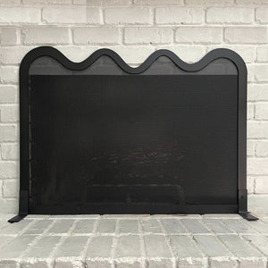 Wave pattern fire screen